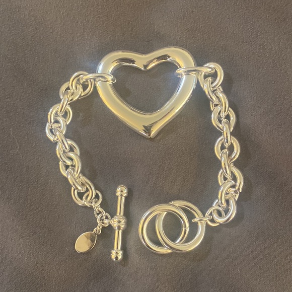 open heart chain silver bracelet with toggle clasp like new. - Picture 2 of 16